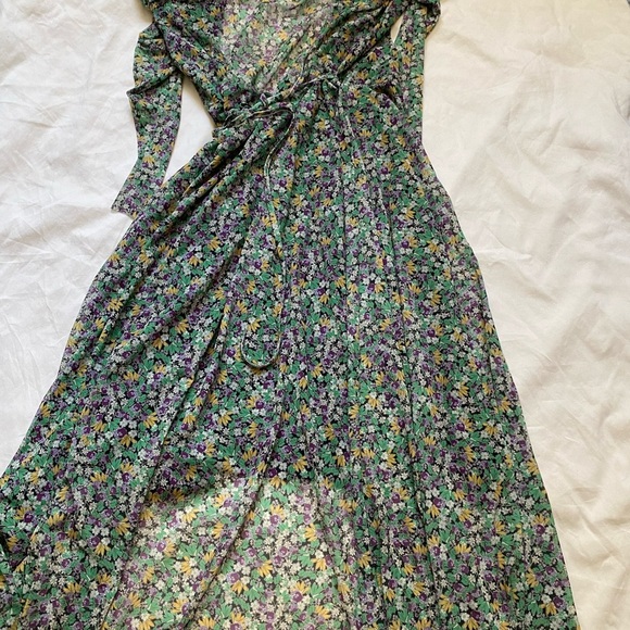 H&M Green Floral Long Sleeve Mesh Wrap Dress Size Small - Picture 9 of 9